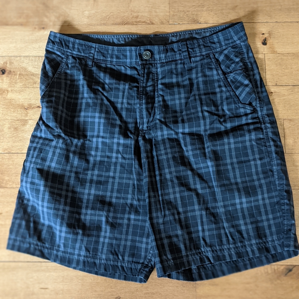 Men's Lululemon shorts size 36